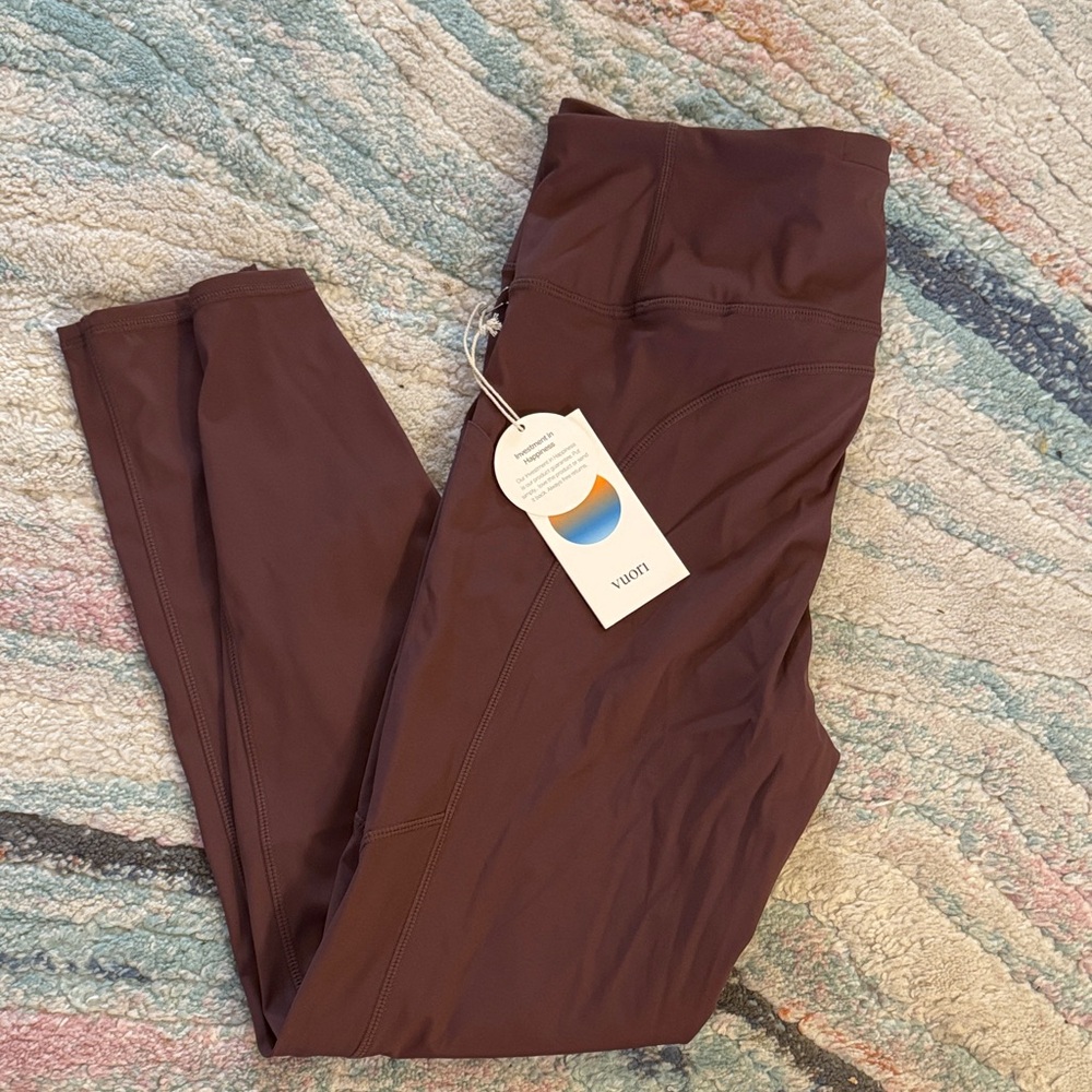 Vuori Women's Leggings in Chestnut